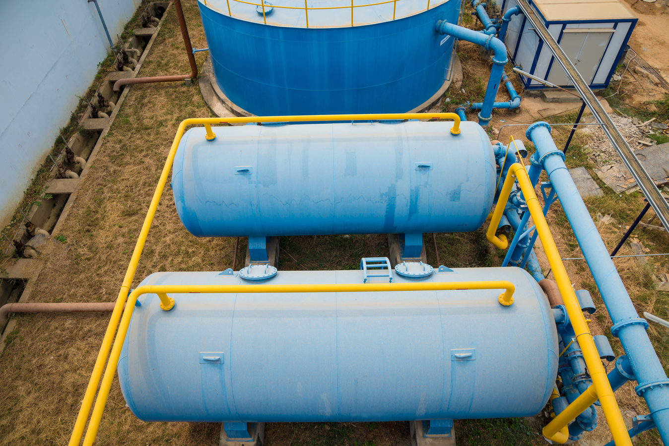 Bomba para Reservatório puxando agua de um reservatorio para outro