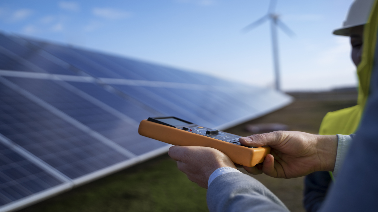placas solares que alimentam um bomba solar